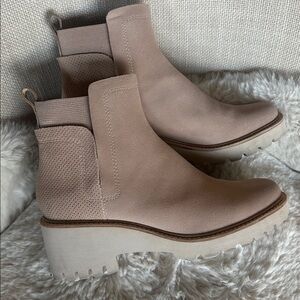 Dolce Vita Huey Desert Dune Booties